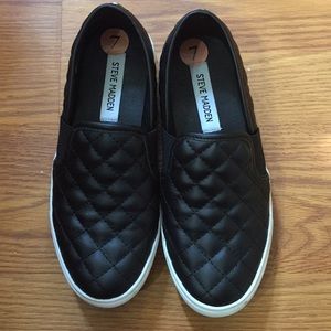 Steve Madden slip ons
